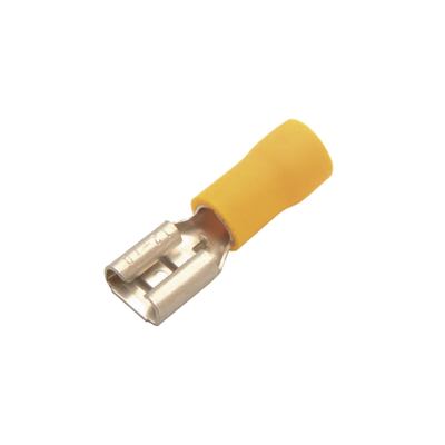 Terminal tipo hembra aislada 0.250   12 - 10 AWG   Amarillo   Para baterías con terminal F1   Paquete de 25 piezas.