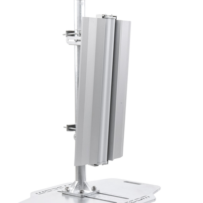 Antena sectorial Titanium para radio estaciones base airMAX ajustable 60, 90 y 120 grados, 2 GHz (2.3-2.6 GHz) hasta 17 dBi