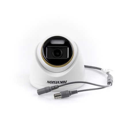 [ColorVu] Turret TURBOHD 4K (8 Megapixel)   Lente 2.8 mm   Imagen a Color 24 7   Luz Blanca 40 mts   Exterior IP67   WDR 130 dB
