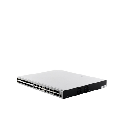 Switch Gigabit   Administrable Capa 3   24 puertos 10 100 1000 Mbps + 24 puertos SFP   6 puertos SFP+ 10 G de Uplink.