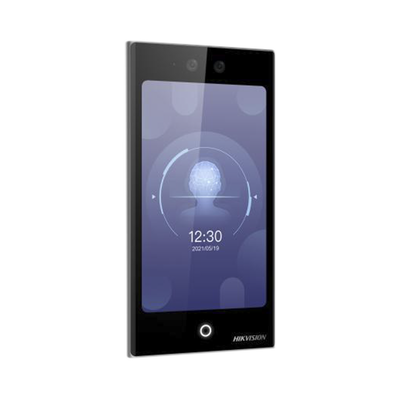 Terminal Facial WiFi con pantalla de 7"   Exterior IP65   10,000 Rostros y 50,000 Tarjetas   10,000 Huellas (Módulo Opcional)   ISAPI   ISUP 5.0   Codigos QR y Bluethooth   Intercom SIP Estandar   HIK-IA
