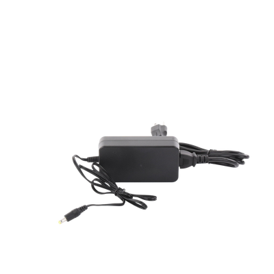 Adaptador de Pared con Cables de Extensión para Mayor Alcance 12 Vcc   5 Amperes   Profesional   0.5 metros a la toma de alimentación   0.5 metros a la conexión del dispositivo