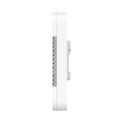 UniFi Access Hub Door, puede conectar 2 lectores y 2 cámaras (no incluidos) para controlar solo una puerta   2 terminales AUX y 4 entradas adicionales (sensores y botones) POE 802.3bt no incluido
