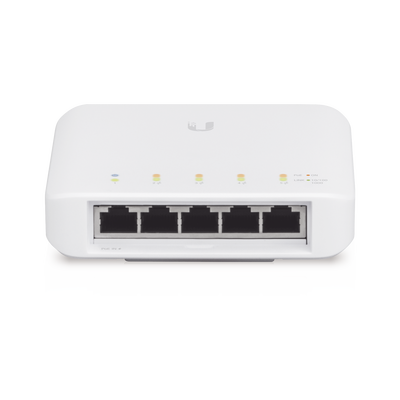 Switch UniFi FLEX de 5 puertos para semi-exterior IP55 (1 x PoE de entrada 802.3af at bt y 4 puertos PoE de salida 802.3af)